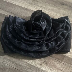 SHEIN Elegant Black Ruffled Crop Top